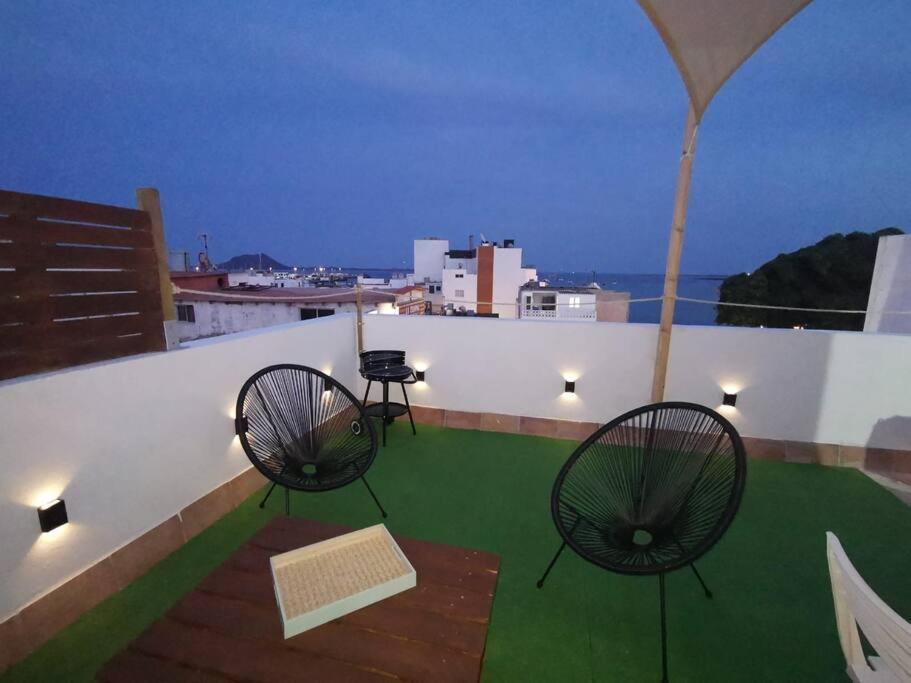 Apartamento Con Vistas Al Mar En El Centro De Коральео Экстерьер фото